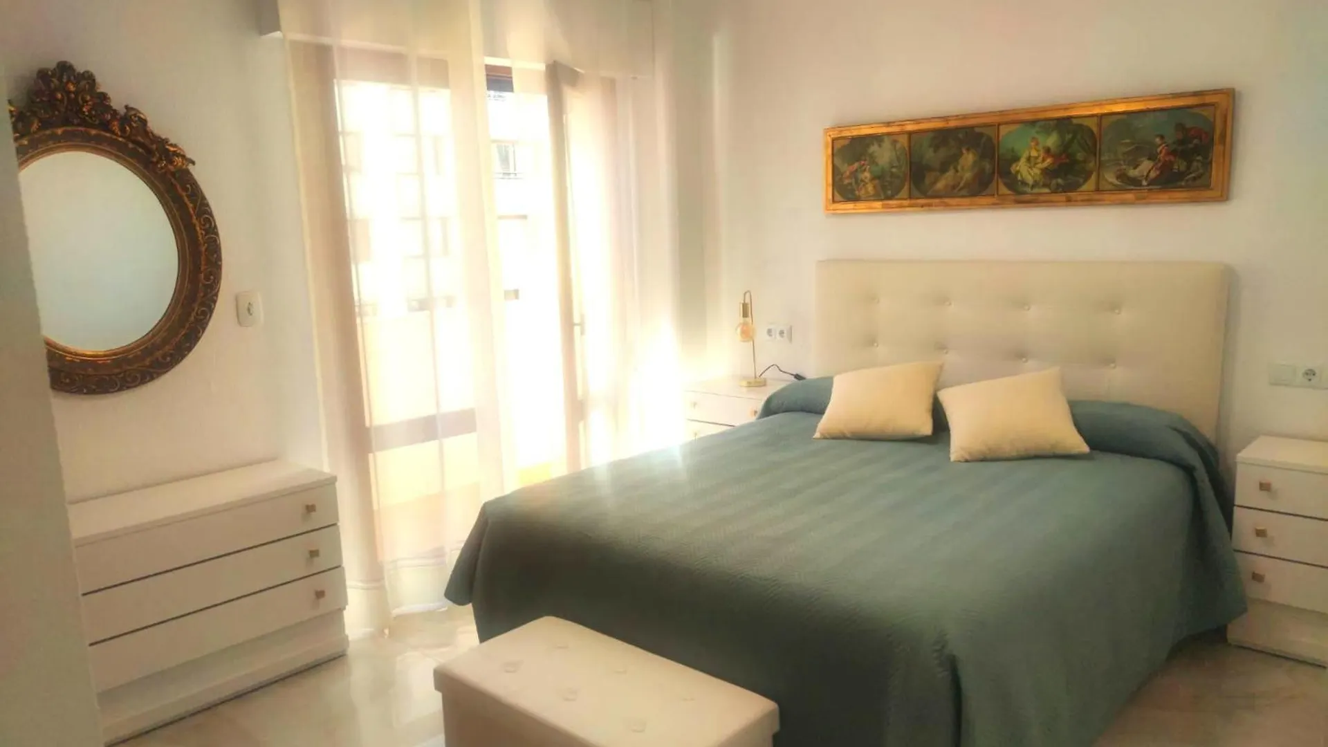 Angeles Center Lägenhet Marbella